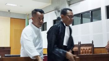 Suharmaji From The Harbormaster Sued 2.5 Years In Prison In PT AMG Sand Corruption Case, East Lombok