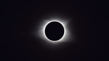 Suggestions For Observing The Circular Solar Eclipse Of December 26
