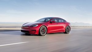 Elon Musk Batalkan Produksi Tesla Model S Plaid+, Kenapa?
