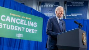 乔·拜登(Joe Biden)拒绝认知测试,称只有神能将他从美国总统大选中移除。