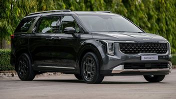 Only HEV Version Available, Kia Carnival Lands In Thailand