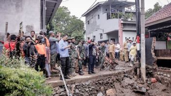 Bupati Hendy Sebut Penyebab Banjir Bandang di Jember karena Sampah dan Pendangkalan Sungai Semangir