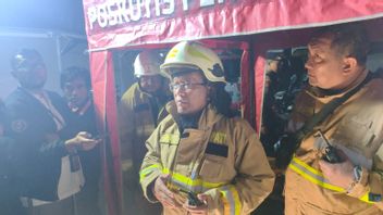 プルタミナデポのプランパンでの火災は現在消火されており、役員は冷却プロセスを実行します