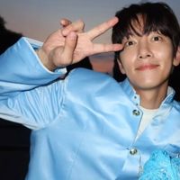 Di Candi Prambanan, Intip 7 Potret Ji Chang Wook dan Pevita Pearce Kenakan Pakaian Adat Jawa