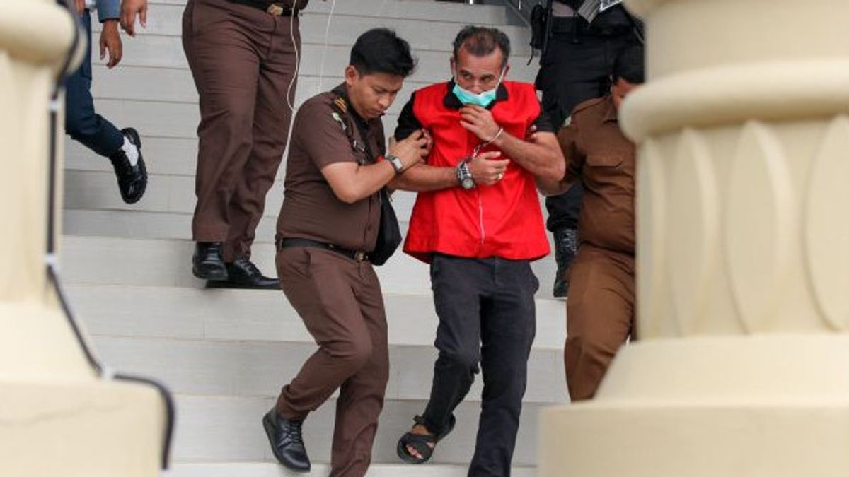 After Checking, 2 Corruption Suspects Of PT Arun Lhokseumawe Hospital Were Immediately Arrested