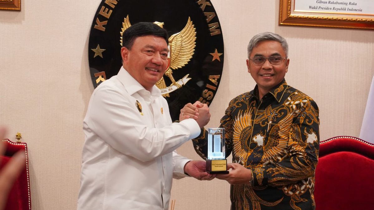 Budi Gunawan Ajak KPK gère les problèmes de TPPO et d’incendies de forêt