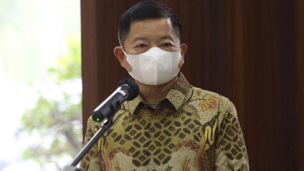 Ketum PPP Suharso MonoarfaがKiai Nusantara Loversによって「Kiai Envelope」のために警察市民事務所に報告されるようになった