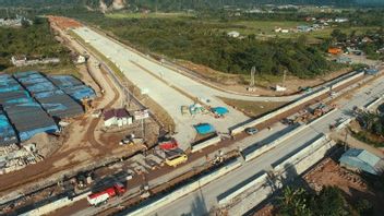 加快发展，Hutama Karya的目标是跨苏门答腊巴东-锡辛辛收费公路于2024年投入运营