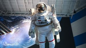 Astronot Bakal Bikin Krim Anti Penuaan Dini di ISS, Minat?