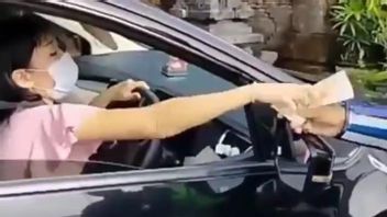 This Woman Driving A Car Cursed At The Police When She Got A Ticket In Denpasar, The Response From The Traffic Police Is Calm