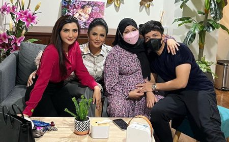 Temani Aurel Cek Kandungan, Ashanty dan Krisdayanti Nggak Sabar Jadi Nenek