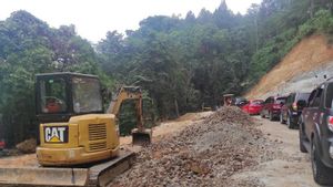 Perbaikan Jalan Raya Tanggeung - Sukanagara Cianjur Dijadwalkan Tuntas Agustus 2022