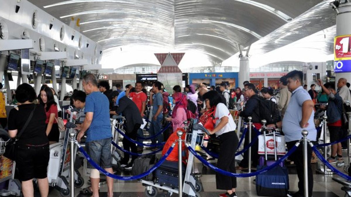 Les Passagers Potentiels à L’aéroport De Kualanamu Doivent Télécharger L’application PeduliLindungi