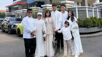 تجربة باهيت ديتيبو ميلاران بيكين فوجي جاغا فاقد من الأصدقاء والموظفين الجدد