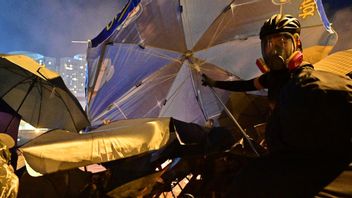 法院驳回反面具法后，香港示威者松了一口气
