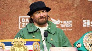 Oleksandr Usyk Perkecil Peluang Trilogi Menghadapi Tyson Fury