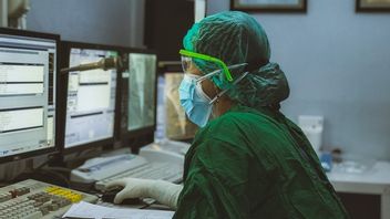 インドネシアの患者データは、医療施設に電子カルテの使用を義務付けることに加えて、2023年末までに保健省のSATUSEHATプラットフォームに入る予定です。
