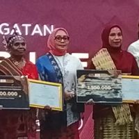 Dari Pesisir Timur Indonesia, Fany dan Nova Dinobatkan sebagai Perempuan Inspiratif 2025