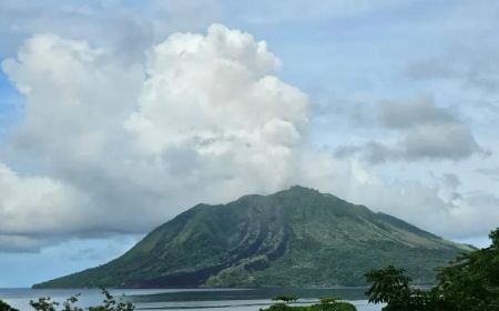 Status Gunung Ruang di Sitaro Sulut Naik Jadi Siaga