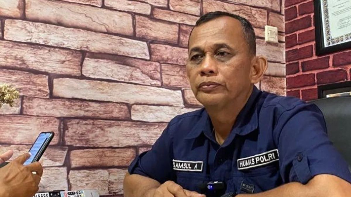 La police interroge un témoin d’Ustaz qui a lancé du bois attaché à Santri à Ponpes Blitar à mort