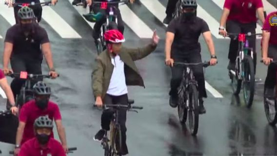 Jokowi Cycling At The HI Roundabout: Indonesian Spirit As Chair Of ASEAN 2023