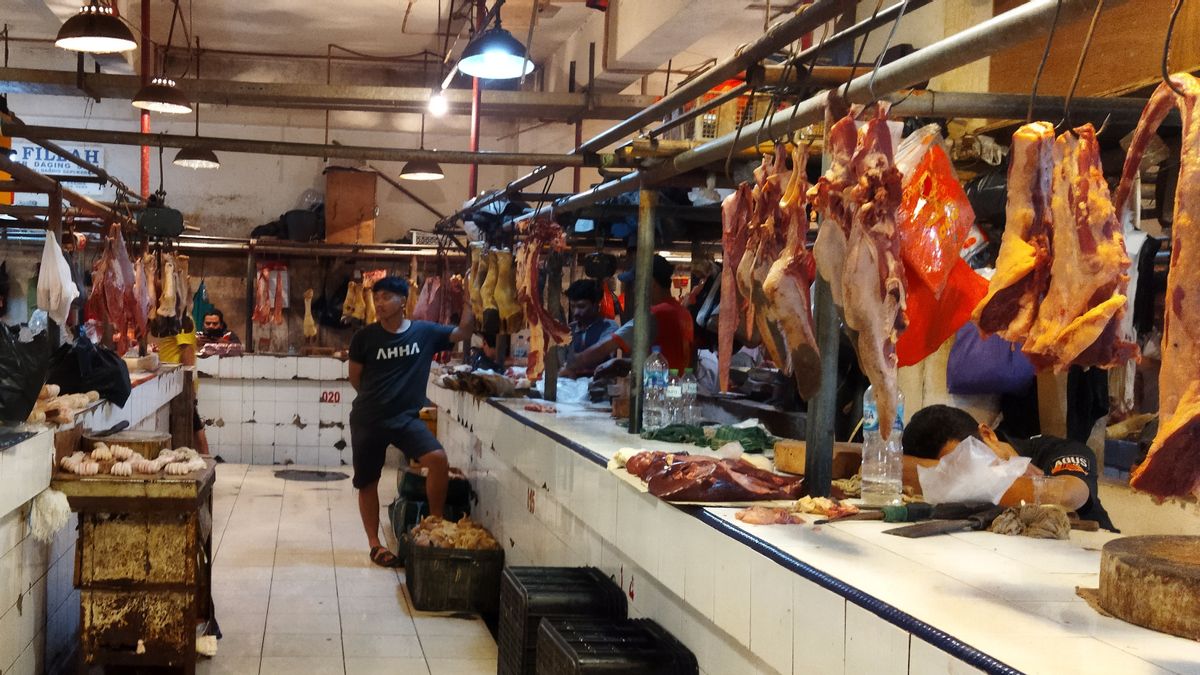 Imbas Kenaikan Harga, Puluhan Penjual Daging Sapi di Pasar Senen Bakal Mogok