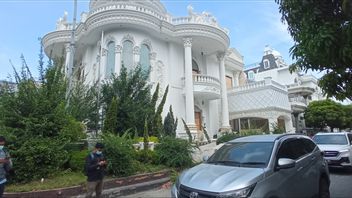 This Is Indra Kenz's Luxury House In Deli Serdang Which Was Confiscated By The Criminal Investigation Police