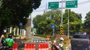 Ratusan Massa Kumpul di Depan Gedung DPR MPR, Jalan Gerbang Pemuda Ditutup