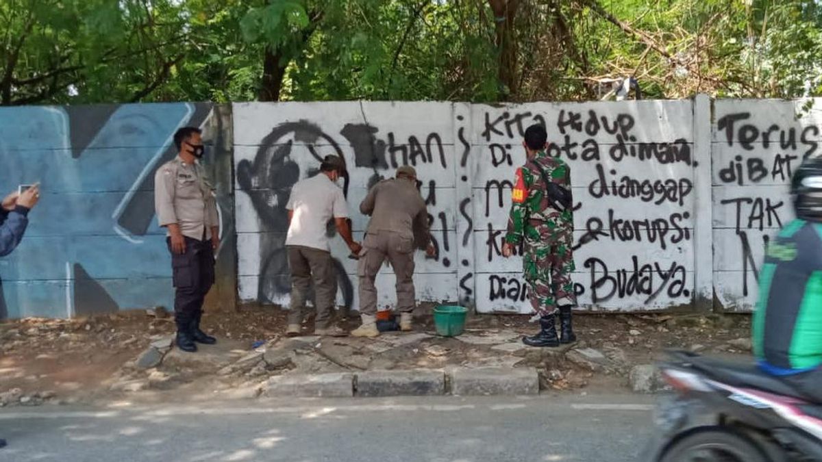 Mural “Tuhan Aku Lapar” Dihapus di Depok, Satpol PP: Kontennya Meresahkan