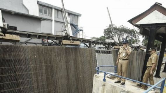 Pasar Ikan水闸警戒二，北雅加达居民要求警戒