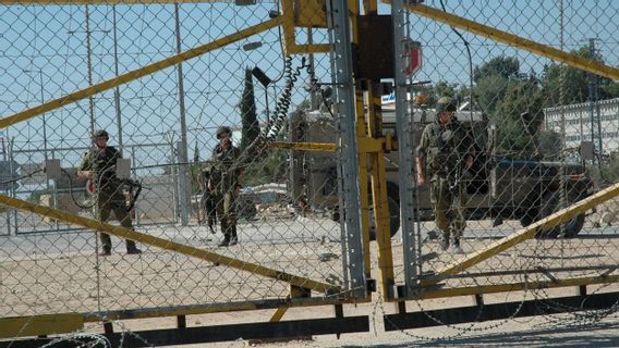 L’armée israélienne tue deux Palestiniens qui se sont rendus sans armes dans le West Bank