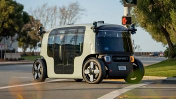 rénagement des véhicules autonomes aux États-Unis : les régulateurs approuvent les voitures sans chauffeur, le guidon et les pédales