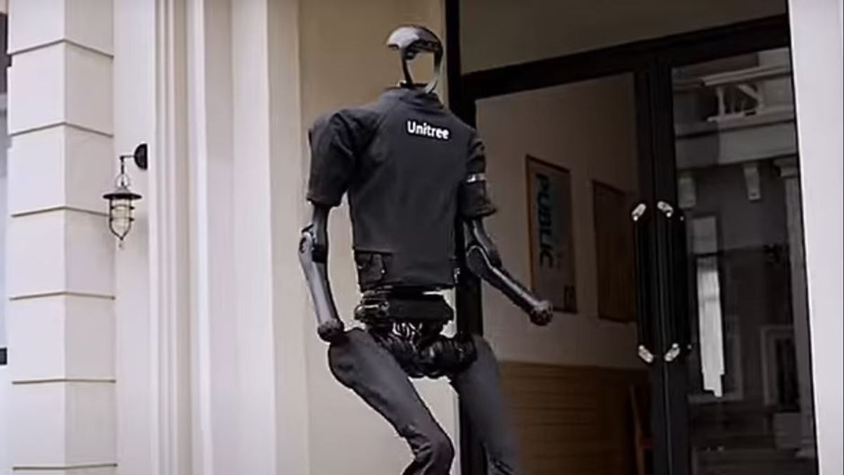 H1, The World's Strongest Humanoid Robot, Looks Like A Kebelet Person