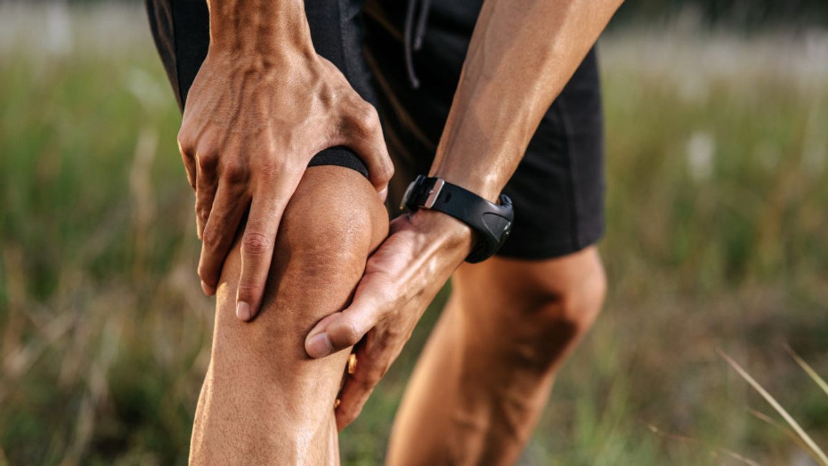 Ariel Noah admet avoir subi une déchirure du menisque ou une blessure au genou, identifie les facteurs de risque chez les amateurs de sport