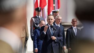 Presiden Polandia Usulkan Pembatasan Tunjangan Negara Bagi Warga Ukraina