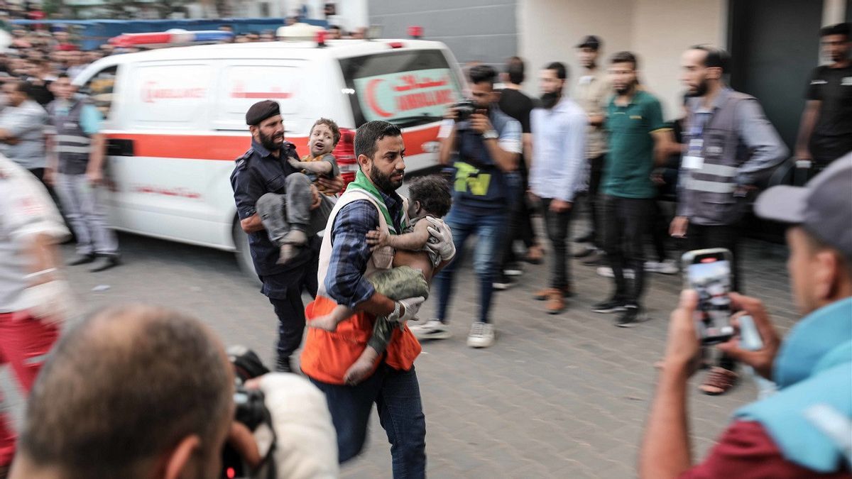 Israeli Military Attacks Hospital In Gaza, Two Babies Die And Dozens Are In Danger