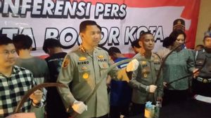 Polisi Gagalkan Tawuran 2 Kelompok di Bogor, Senjata Tajam Celurit Disita