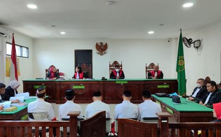 Perakit Sekaligus Penjual Senjata Api Ilegal di Bengkulu Dituntut 2 Tahun Penjara