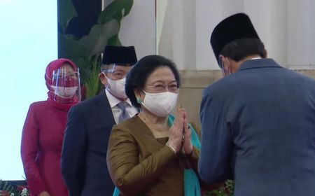 VIDEO: Bu Mega Dilantik Jokowi Jadi Ketua Dewan Pengarah BRIN, PKS Singgung Politisasi Riset