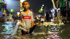 Sejumlah Ruas Jalan di Jakarta Masih Terendam Banjir Malam Ini