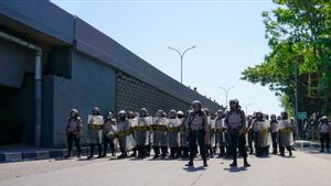1.955 Personel Gabungan Amankan Demo Evaluasi 2 Tahun Kepemimpinan Presiden Joko Widodo-Ma'ruf Amin di Patung Kuda Jakpus
