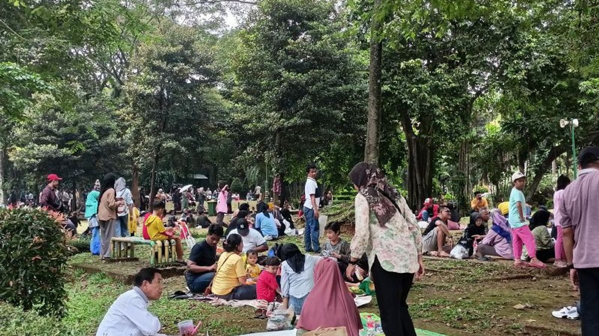 Second Day Of Eid, Visitors To Ragunan Wildlife Park Reaches 94 Thousand People