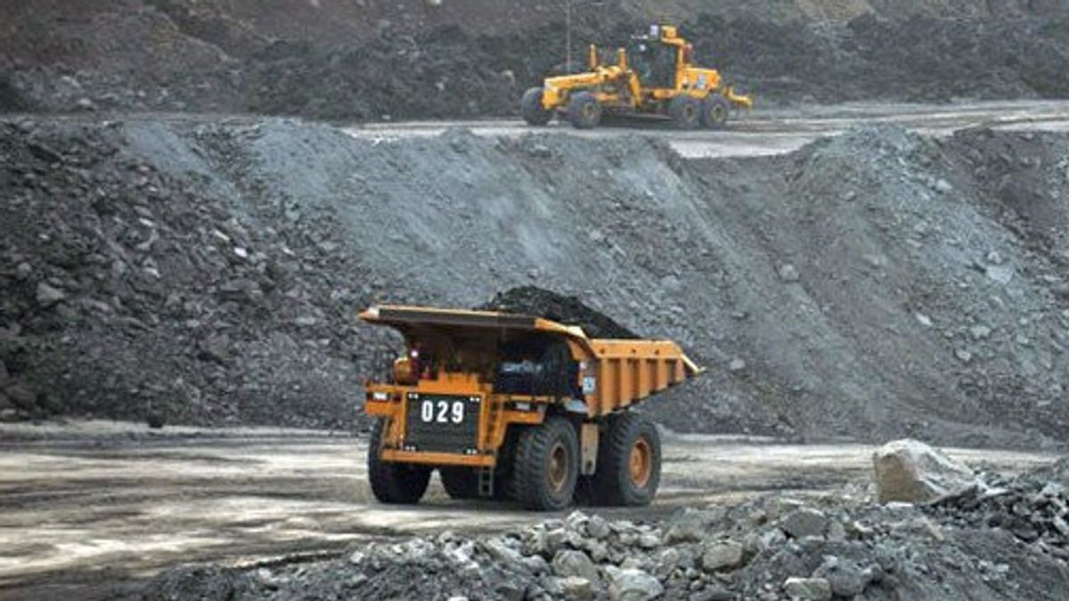 4月参考煤价突破每吨288.40美元，上涨41.5%