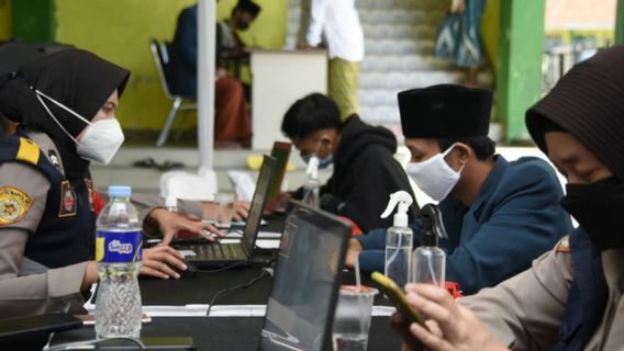 West Java Turns Schools Into COVID-19 Vaccination Centers