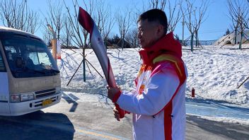 Suffers Head Injury And Coma: Chinese Military Commander Brings Olympic Torch, India Boycotts