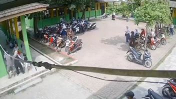 Wanita di Serang Ditusuk Suami Saat Ambil Ijazah Anak di Sekolah