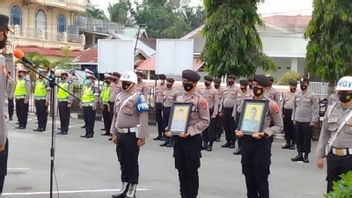Involved In Drugs And Motorcycle Theft, Solok Police In West Sumatra Fires 4 Personnel