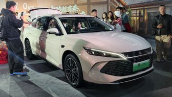 BYD rafraîchit cette berline PHEV bon marché avec une batterie plus grande