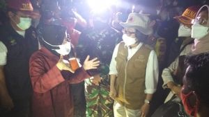 Mensos Risma Kunjungi Lokasi Banjir Bandang Batu Merah-Bolmong Sulut