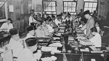 The Origins Of Constitution Day In History Today, August 18, 1945